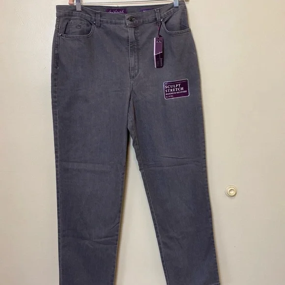 Gloria Vanderbilt Slimming Amanda Jeans. Size 18. NWT. - Picture 1 of 8